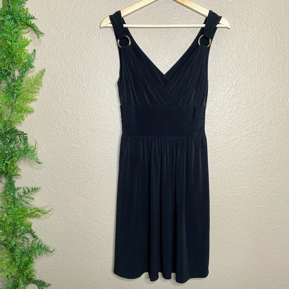 🌳 White House Black Market Fit & Flare Dress 2